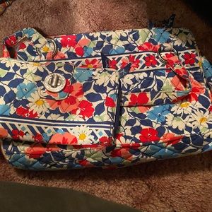 Vera Bradley tote and turn lock wallet in Summer cottage